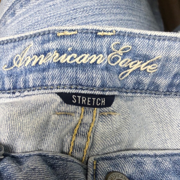 AMERICAN EAGLE BUTTON DISTRESSED Light Blue Jeans. Size 6R. #2. American Eagle - Picture 1 of 14